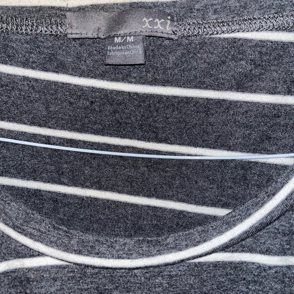 XXI Gray and White Dress, Size Medium - Picture 3 of 4